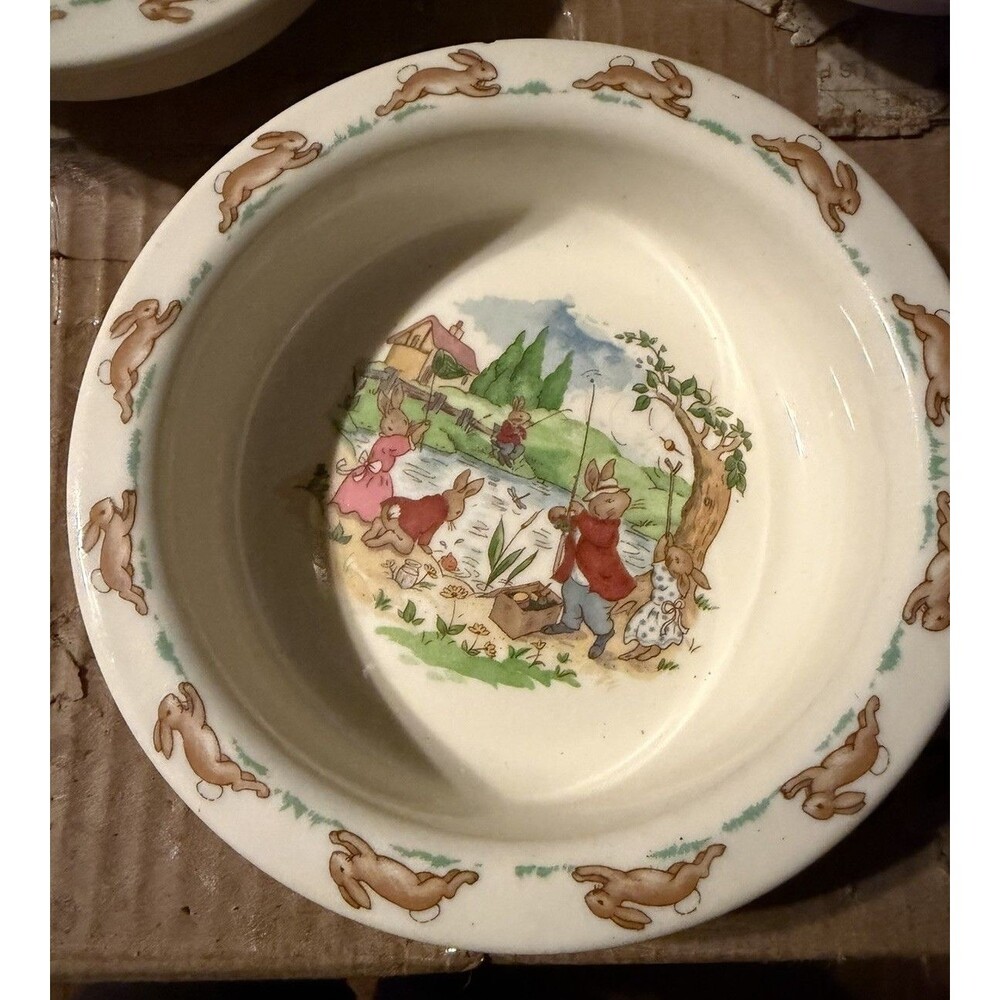 Royal Daulton Bunnykins Bowl